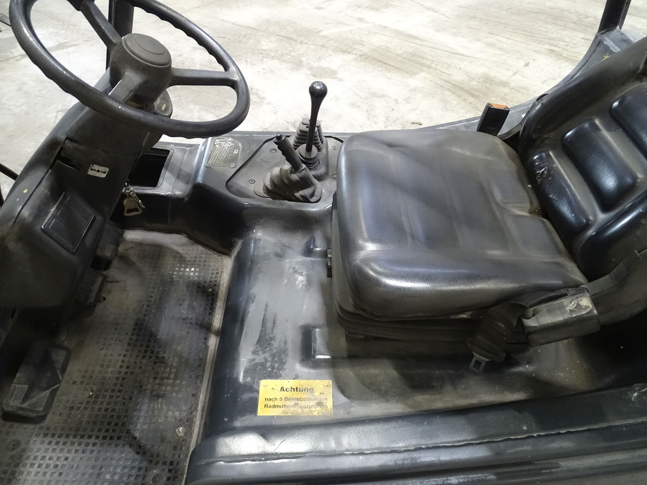 Linde E25 - 전기 지게차 : 사진 3 Linde E25 - 전기 지게차 : 사진 3