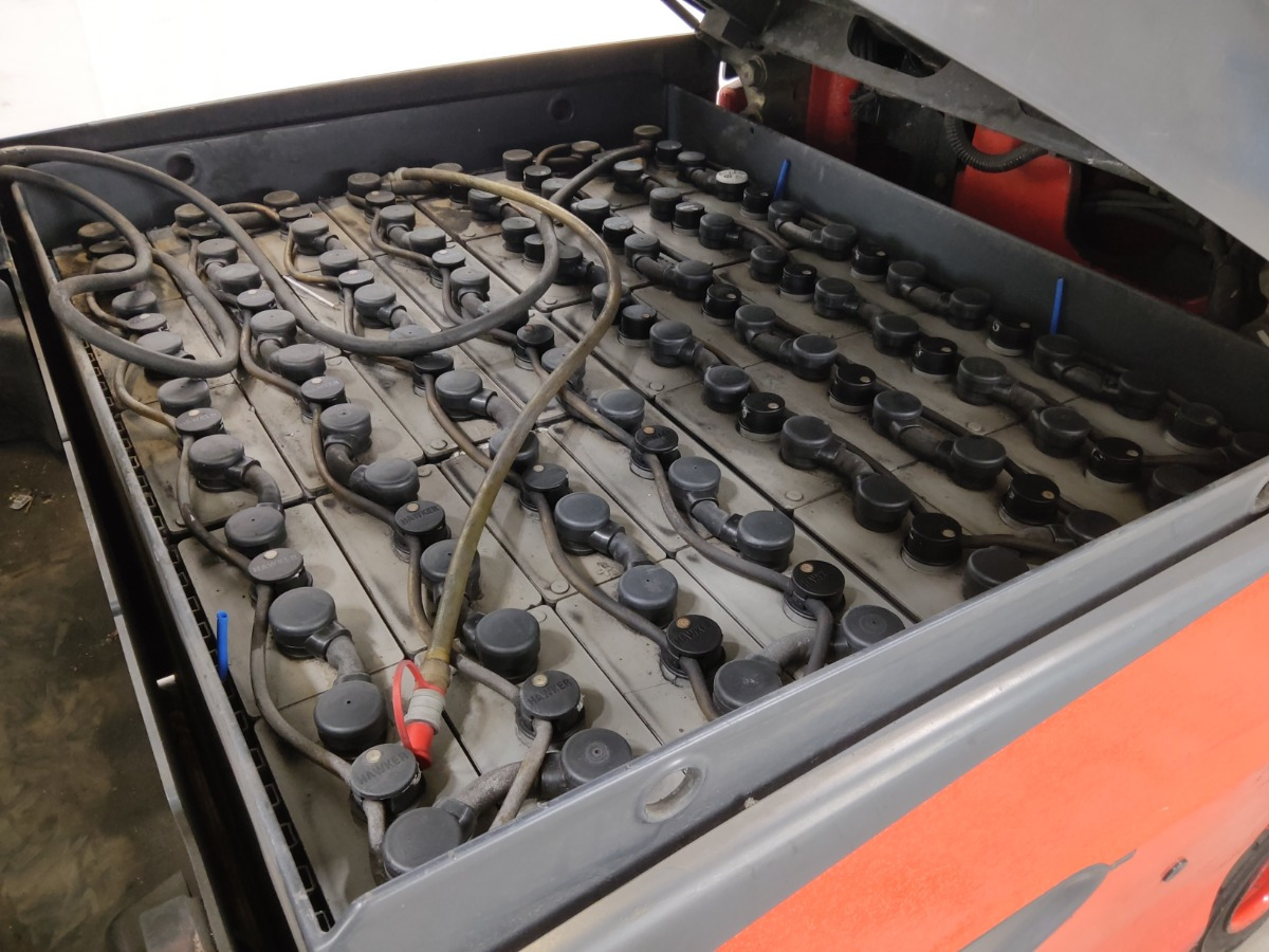 Linde E30HL-01/600 - 전기 지게차 : 사진 4 Linde E30HL-01/600 - 전기 지게차 : 사진 4