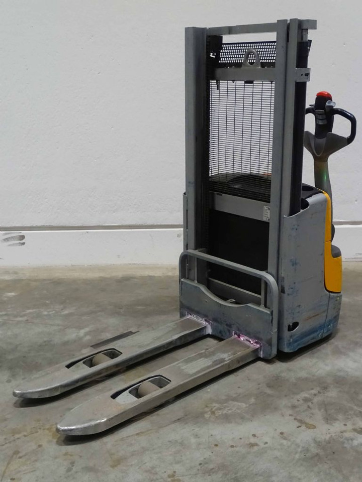 Still EXV10/LIION - 스태커 : 사진 1 Still EXV10/LIION - 스태커 : 사진 1