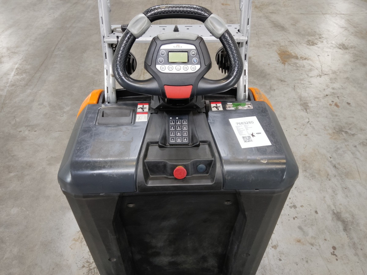 Still LTX50 - 견인 트랙터 : 사진 3 Still LTX50 - 견인 트랙터 : 사진 3