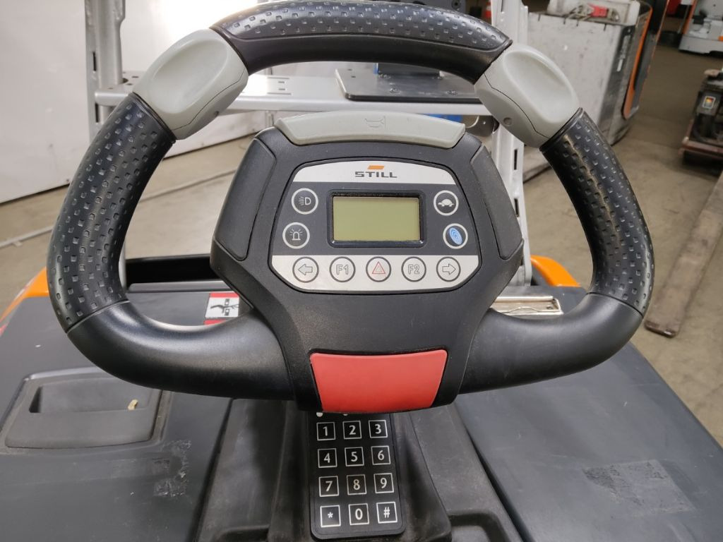 Still LTX50 - 견인 트랙터 : 사진 3 Still LTX50 - 견인 트랙터 : 사진 3