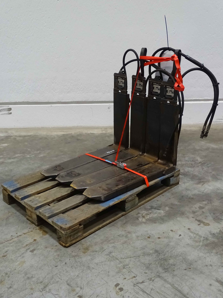 Weitere 2XANBAUGERÄTE - 포크 : 사진 1 Weitere 2XANBAUGERÄTE - 포크 : 사진 1