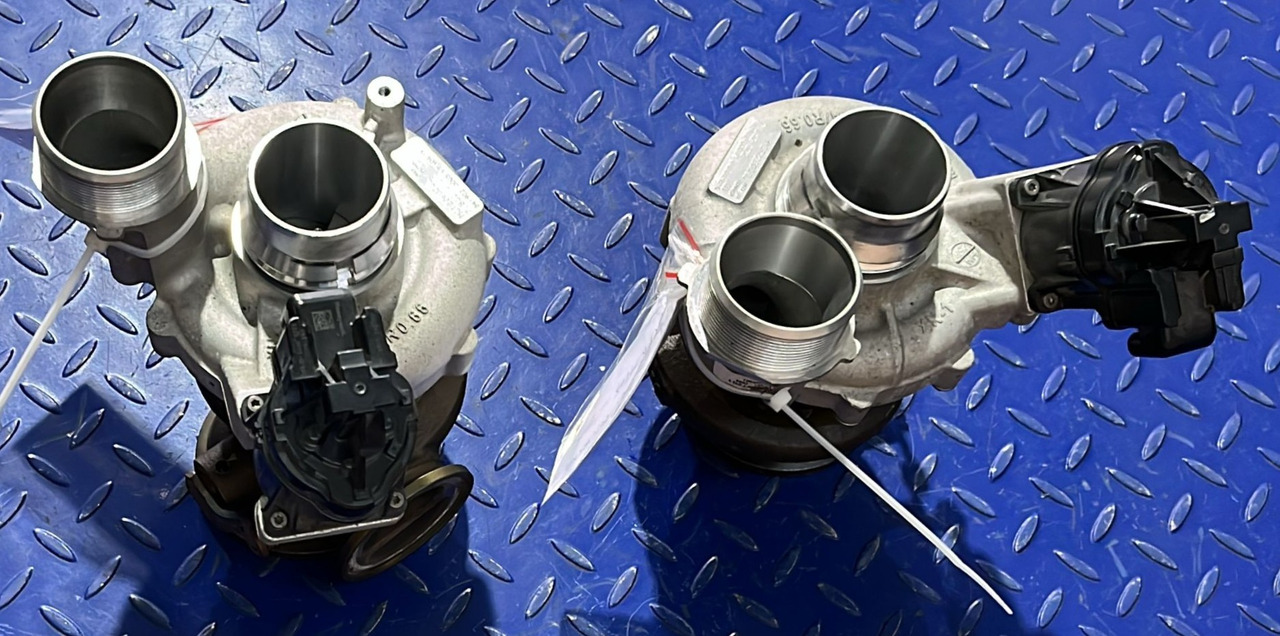 BMW Turbochargers S63 V8 7852372/7852373 - 터보 : 사진 2 BMW Turbochargers S63 V8 7852372/7852373 - 터보 : 사진 2