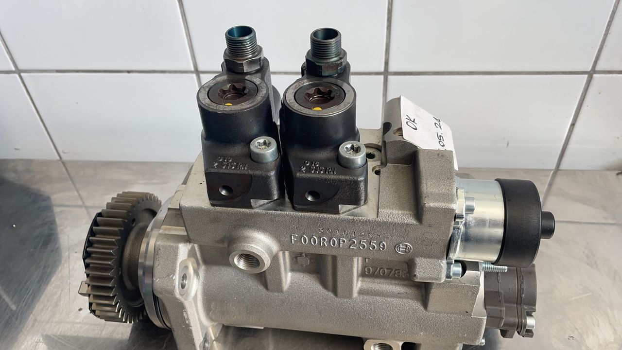 Mercedes Actros MP4 Injection Pump A4700900850 - 연료 펌프 트럭 용 : 사진 5 Mercedes Actros MP4 Injection Pump A4700900850 - 연료 펌프 트럭 용 : 사진 5