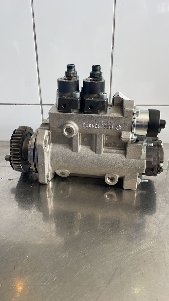 Mercedes Actros MP4 Injection Pump A4700900850 - 연료 펌프 트럭 용 : 사진 4 Mercedes Actros MP4 Injection Pump A4700900850 - 연료 펌프 트럭 용 : 사진 4