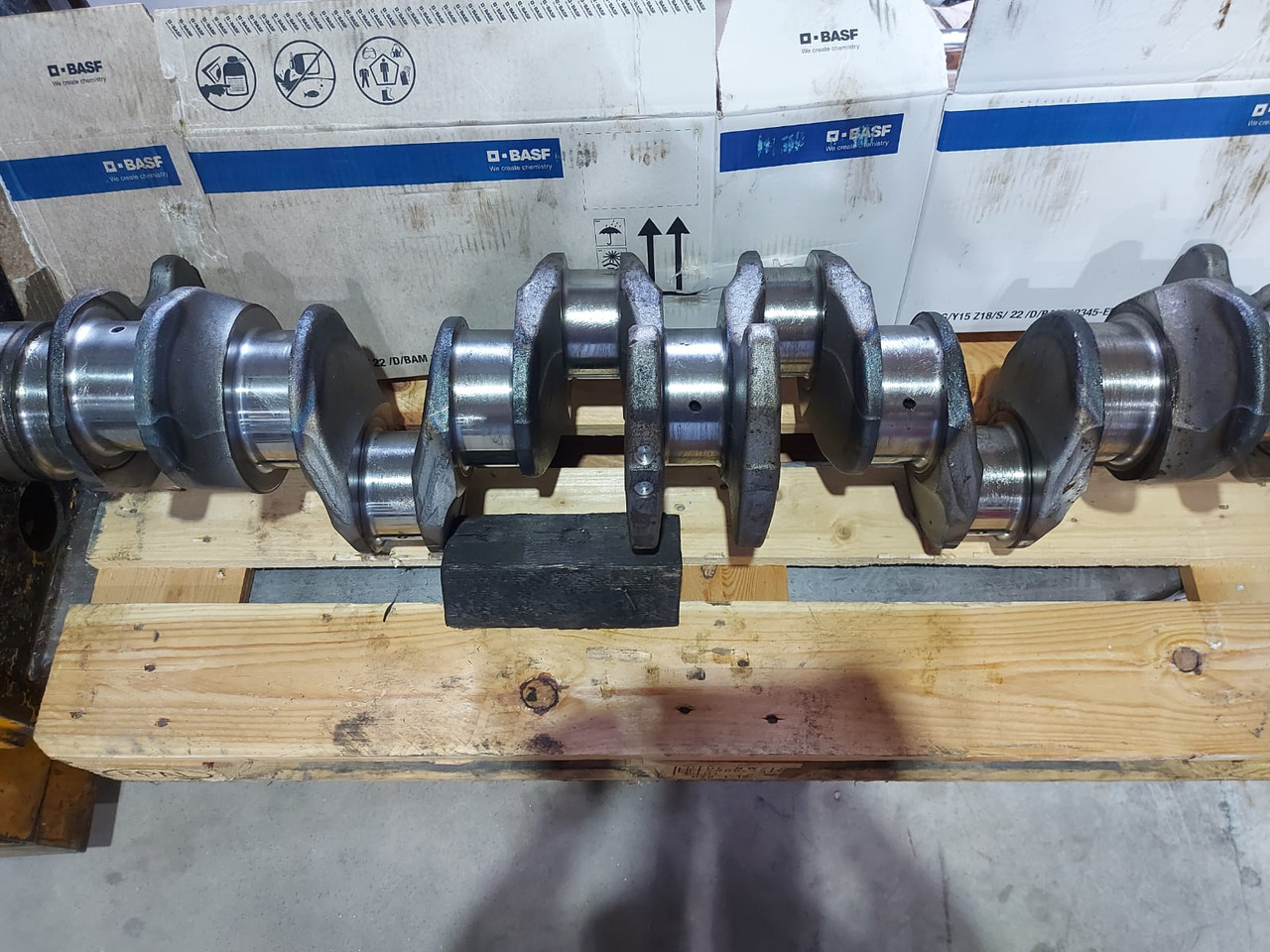 Mercedes Crankshaft OM473 Euro 6 - 크랭크 샤프트 : 사진 1 Mercedes Crankshaft OM473 Euro 6 - 크랭크 샤프트 : 사진 1