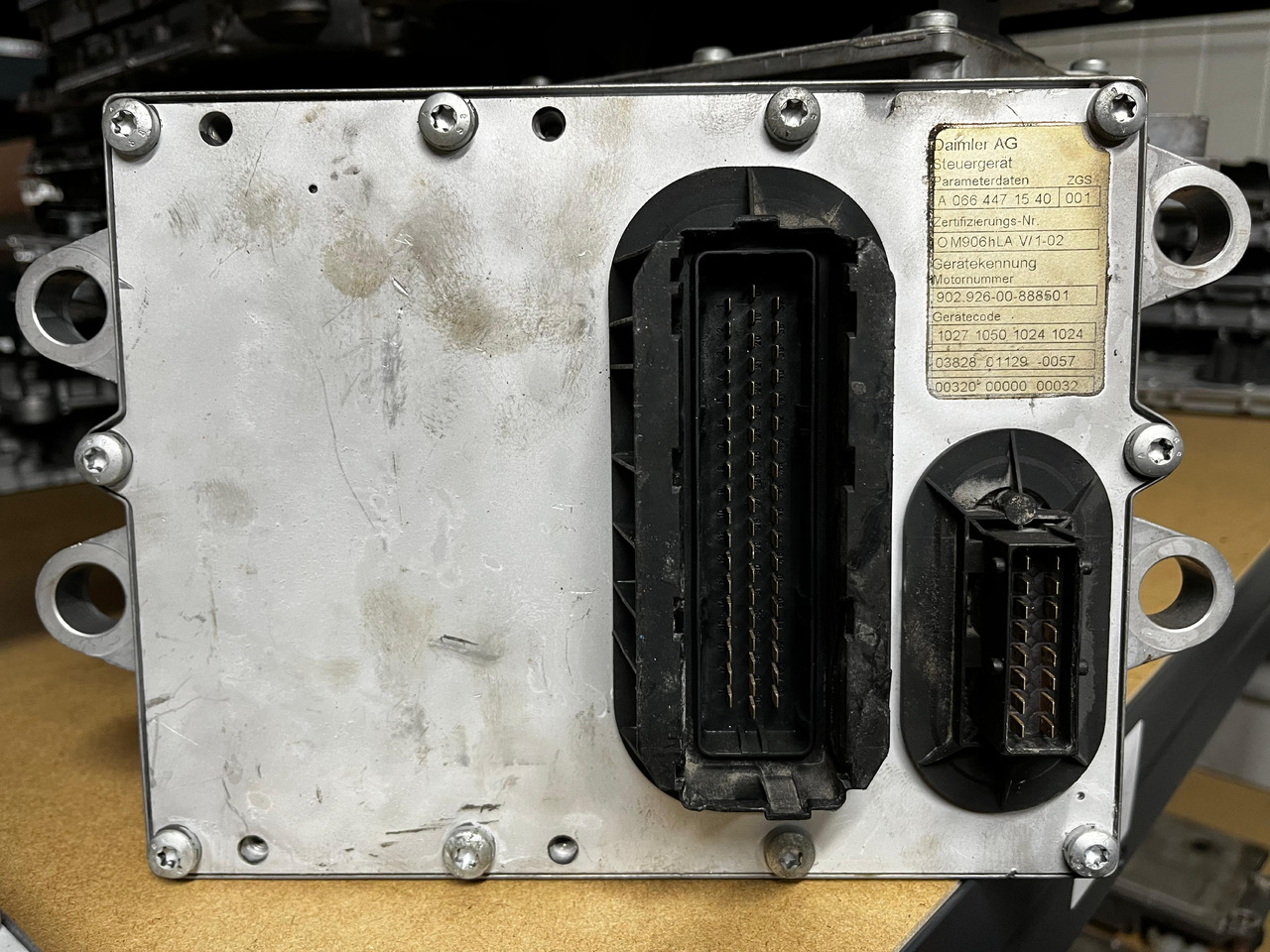 Mercedes ECU PLD OM906 - ECU : 사진 1 Mercedes ECU PLD OM906 - ECU : 사진 1