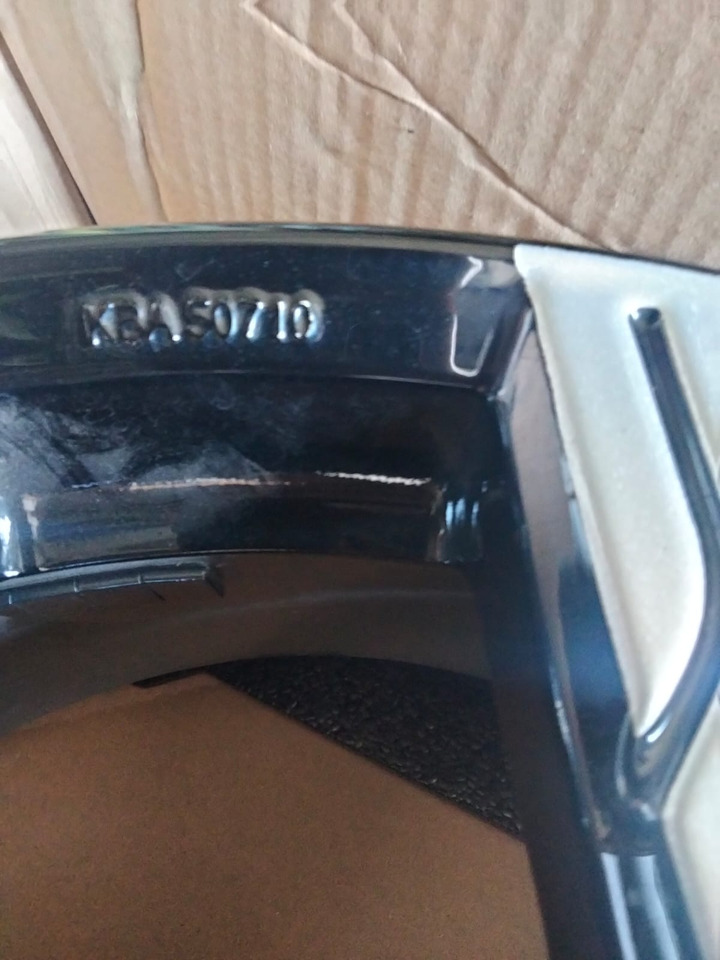 Mitsubishi Pajero L200 20 Zoll original Rims KBA50710 - 림 차량 용 : 사진 4 Mitsubishi Pajero L200 20 Zoll original Rims KBA50710 - 림 차량 용 : 사진 4