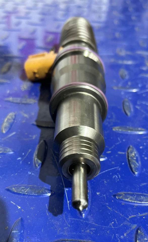 VOLVO 21582103 - 인젝터 : 사진 2 VOLVO 21582103 - 인젝터 : 사진 2