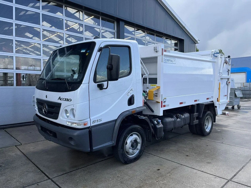 Mercedes-Benz Accelo 815 4x2 Garbage Compactor (2 units) Accelo 815 4x2 Garbage Compactor (2 units) - 쓰레기차 : 사진 1 Mercedes-Benz Accelo 815 4x2 Garbage Compactor (2 units) Accelo 815 4x2 Garbage Compactor (2 units) - 쓰레기차 : 사진 1