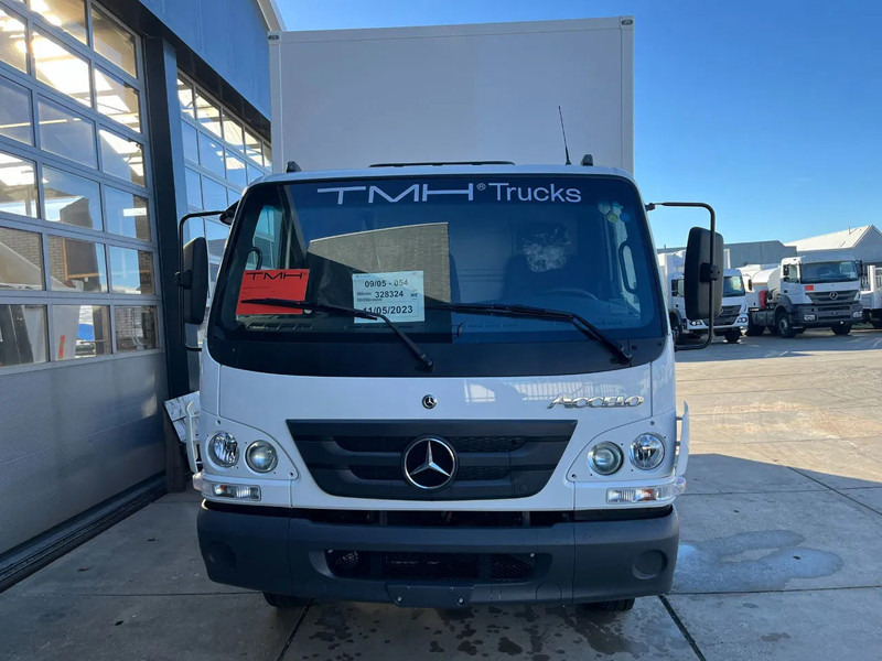 Mercedes-Benz Accelo 915 4x2 Closed Cargo Truck - 박스 트럭 : 사진 4 Mercedes-Benz Accelo 915 4x2 Closed Cargo Truck - 박스 트럭 : 사진 4