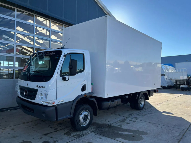 Mercedes-Benz Accelo 915 4x2 Closed Cargo Truck - 박스 트럭 : 사진 1 Mercedes-Benz Accelo 915 4x2 Closed Cargo Truck - 박스 트럭 : 사진 1