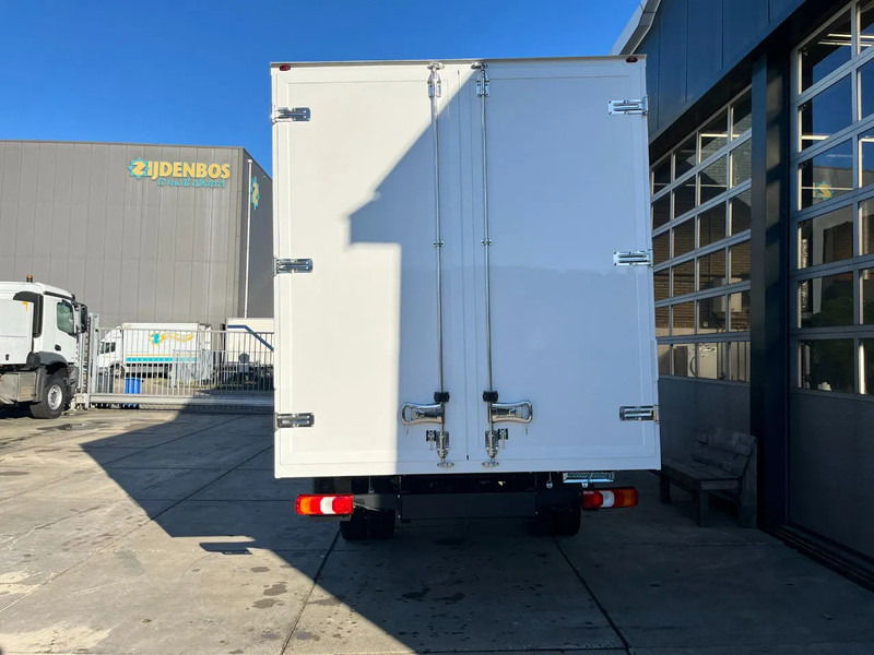 Mercedes-Benz Accelo 915 4x2 Closed Cargo Truck - 박스 트럭 : 사진 5 Mercedes-Benz Accelo 915 4x2 Closed Cargo Truck - 박스 트럭 : 사진 5