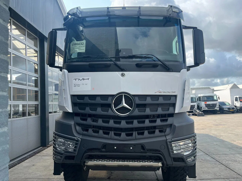 Mercedes-Benz Arocs 3340 A 6x6 Cargo Truck - 커튼사이더 트럭 : 사진 4 Mercedes-Benz Arocs 3340 A 6x6 Cargo Truck - 커튼사이더 트럭 : 사진 4