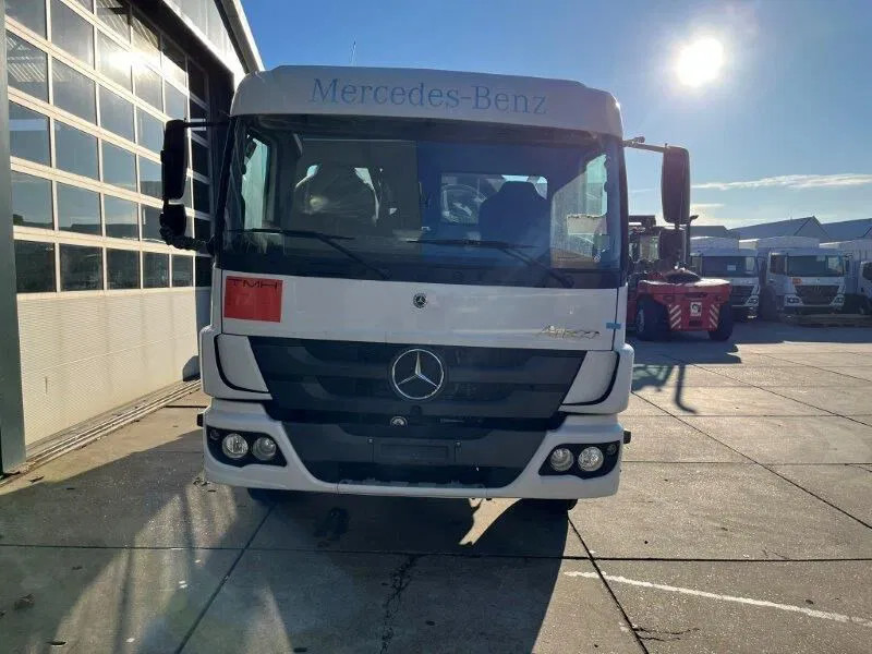 Mercedes-Benz Atego 1418 4x2 Fuel Tank Truck - 유조트럭 : 사진 3 Mercedes-Benz Atego 1418 4x2 Fuel Tank Truck - 유조트럭 : 사진 3