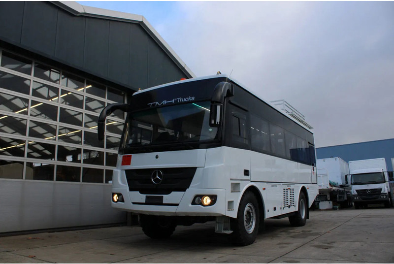 Mercedes-Benz Atego 1725 4x4 Passenger Bus - 대형 버스 : 사진 1 Mercedes-Benz Atego 1725 4x4 Passenger Bus - 대형 버스 : 사진 1