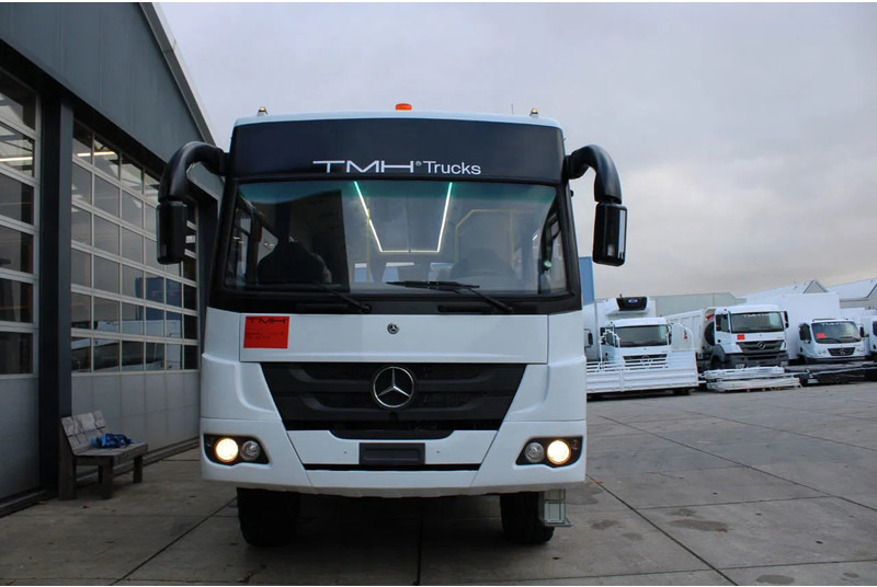 Mercedes-Benz Atego 1725 4x4 Passenger Bus - 대형 버스 : 사진 3 Mercedes-Benz Atego 1725 4x4 Passenger Bus - 대형 버스 : 사진 3