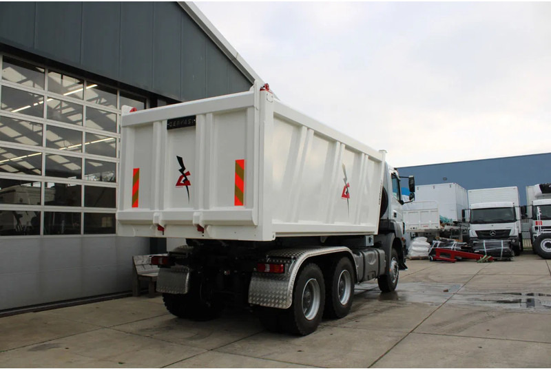 Mercedes-Benz Axor 3344 K 6x4 Tipper Truck - 덤프트럭 : 사진 4 Mercedes-Benz Axor 3344 K 6x4 Tipper Truck - 덤프트럭 : 사진 4