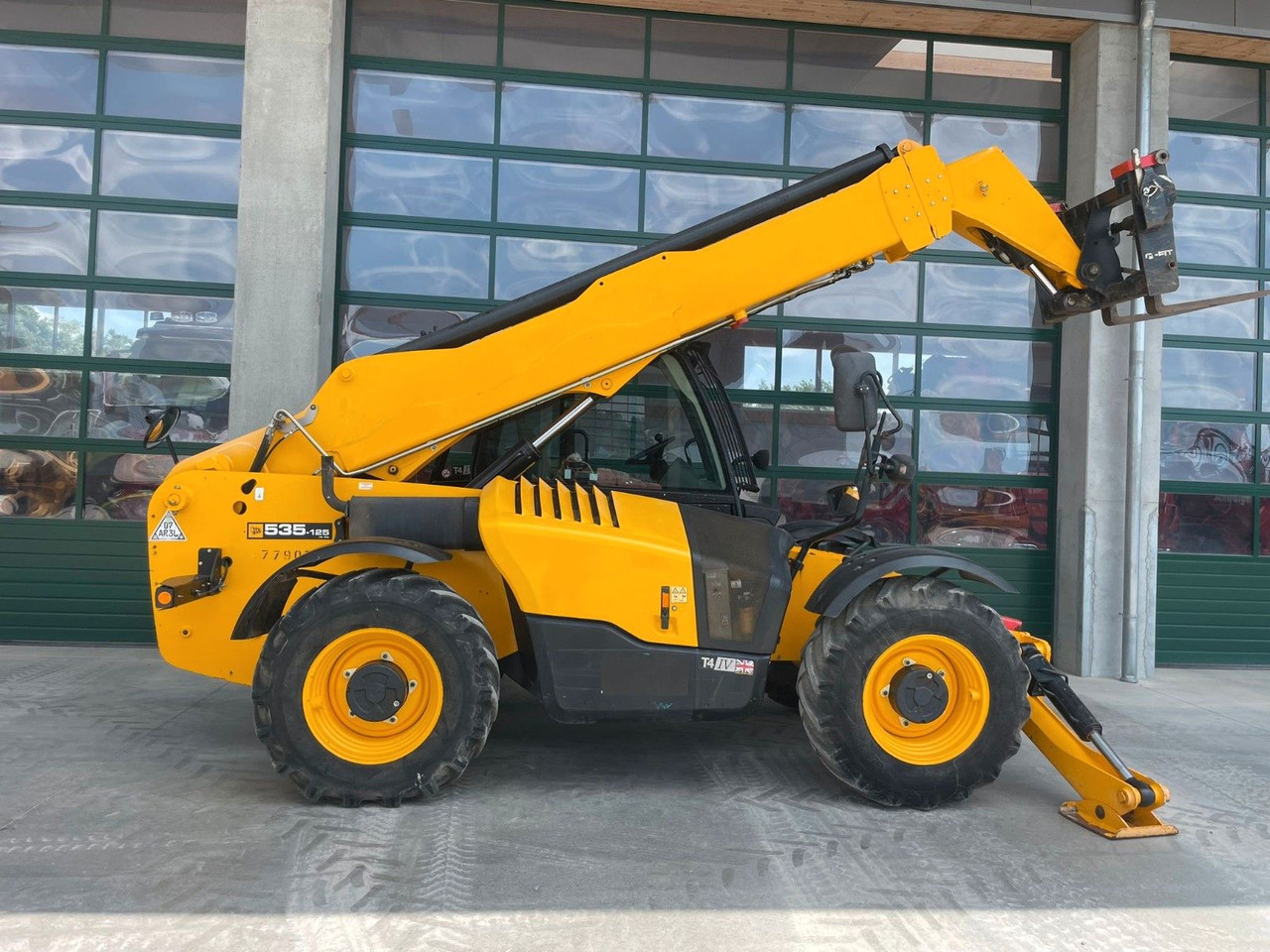 JCB 535-125 - 텔레스코픽 핸들러 : 사진 1 JCB 535-125 - 텔레스코픽 핸들러 : 사진 1