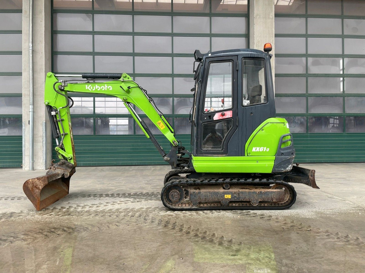 Kubota KX61-3 - 미니 굴삭기 : 사진 1 Kubota KX61-3 - 미니 굴삭기 : 사진 1