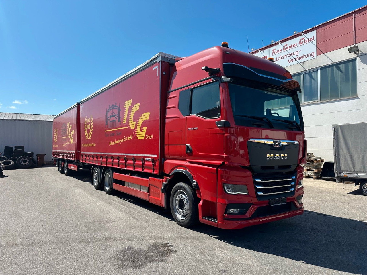 MAN 26.520 6x2 LL Durchlader Festaufbau, Anhänger - 커튼사이더 트럭 : 사진 1 MAN 26.520 6x2 LL Durchlader Festaufbau, Anhänger - 커튼사이더 트럭 : 사진 1