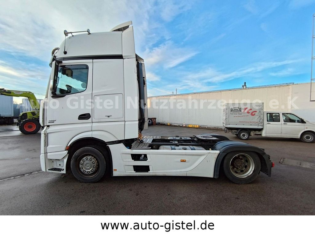 Mercedes-Benz Actros 1845 LS GigaSpace - 트랙터 유닛 : 사진 3 Mercedes-Benz Actros 1845 LS GigaSpace - 트랙터 유닛 : 사진 3