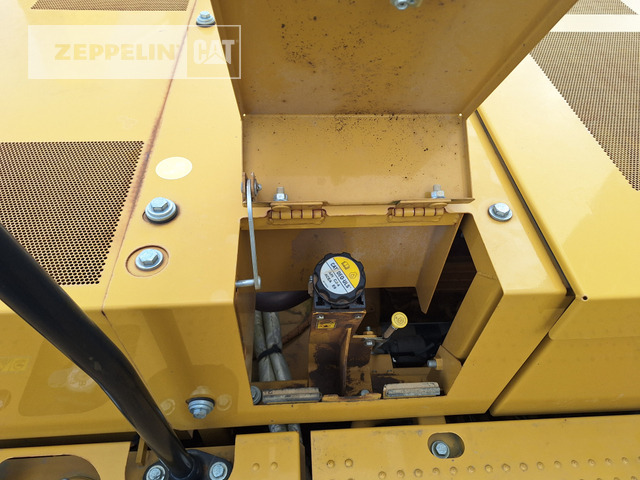 크롤러 굴삭기 Cat 320GC : 사진 34