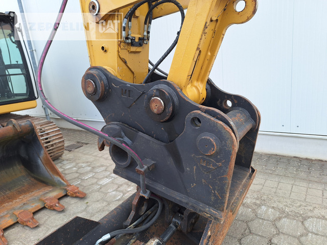 크롤러 굴삭기 Cat 320GC : 사진 12