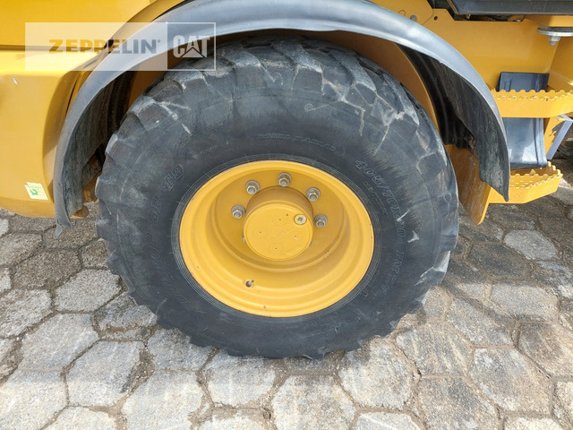 휠 로더 Cat 908M : 사진 19