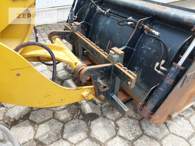 휠 로더 Cat 908M : 사진 9