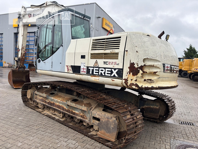 Terex TC225LC - 크롤러 굴삭기 : 사진 1 Terex TC225LC - 크롤러 굴삭기 : 사진 1