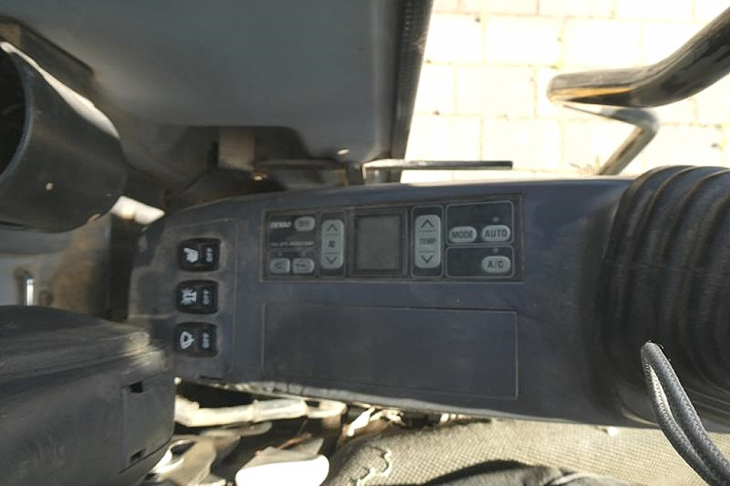 KOMATSU HANOMAG Mobilbagger PW140-7 Mobilbagger - 휠 굴삭기 : 사진 4 KOMATSU HANOMAG Mobilbagger PW140-7 Mobilbagger - 휠 굴삭기 : 사진 4