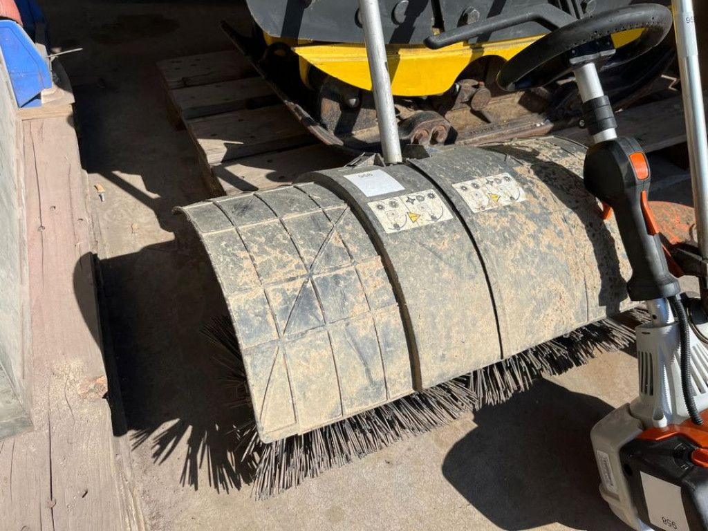 Kombimotor KM 131/R Kleinteile - 정원 장비 : 사진 2 Kombimotor KM 131/R Kleinteile - 정원 장비 : 사진 2