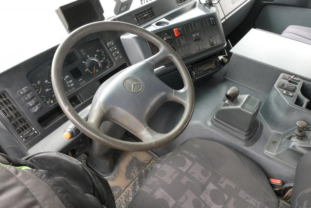 MERCEDES-BENZ Actros 3235 B 8x4 Betonmischer Stetter 9m³ -Deutsch - 트럭 : 사진 5 MERCEDES-BENZ Actros 3235 B 8x4 Betonmischer Stetter 9m³ -Deutsch - 트럭 : 사진 5