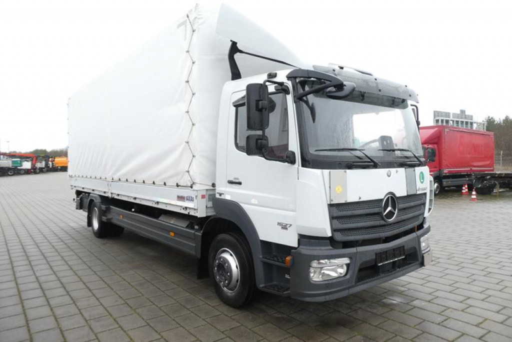 MERCEDES-BENZ Atego 1527 L Pritsche LBW - 커튼사이더 트럭 : 사진 1 MERCEDES-BENZ Atego 1527 L Pritsche LBW - 커튼사이더 트럭 : 사진 1