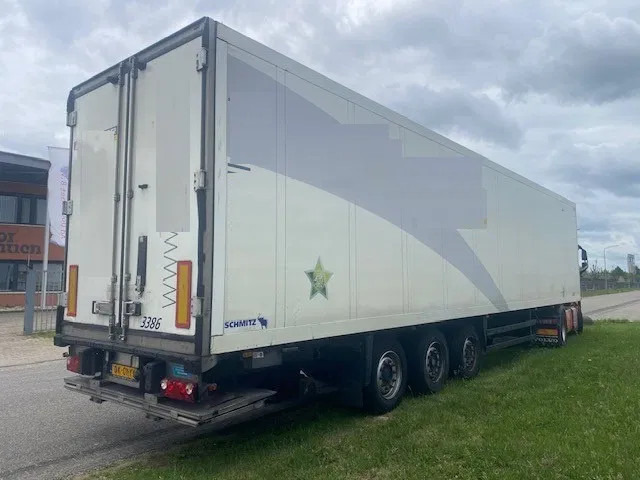 Schmitz Cargobull sko koelvries met carrier vector motor, saf assen disc brakes, 2 x lift , tuv gultig - 냉동 세미 트레일러 : 사진 2 Schmitz Cargobull sko koelvries met carrier vector motor, saf assen disc brakes, 2 x lift , tuv gultig - 냉동 세미 트레일러 : 사진 2