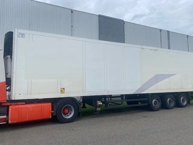 Schmitz Cargobull sko koelvries met carrier vector motor, saf assen disc brakes, 2 x lift , tuv gultig - 냉동 세미 트레일러 : 사진 1 Schmitz Cargobull sko koelvries met carrier vector motor, saf assen disc brakes, 2 x lift , tuv gultig - 냉동 세미 트레일러 : 사진 1