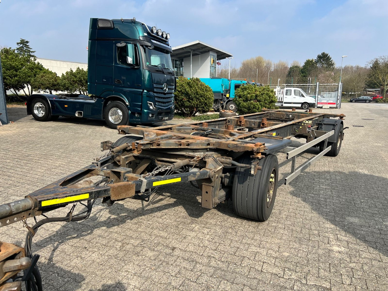 Krone AZ Lafette BDF-DB07L 445/45/19,5 TÜV Jan/26 - 컨테이너 운반 장치/ 스와프 보디 트레일러 : 사진 4 Krone AZ Lafette BDF-DB07L 445/45/19,5 TÜV Jan/26 - 컨테이너 운반 장치/ 스와프 보디 트레일러 : 사진 4