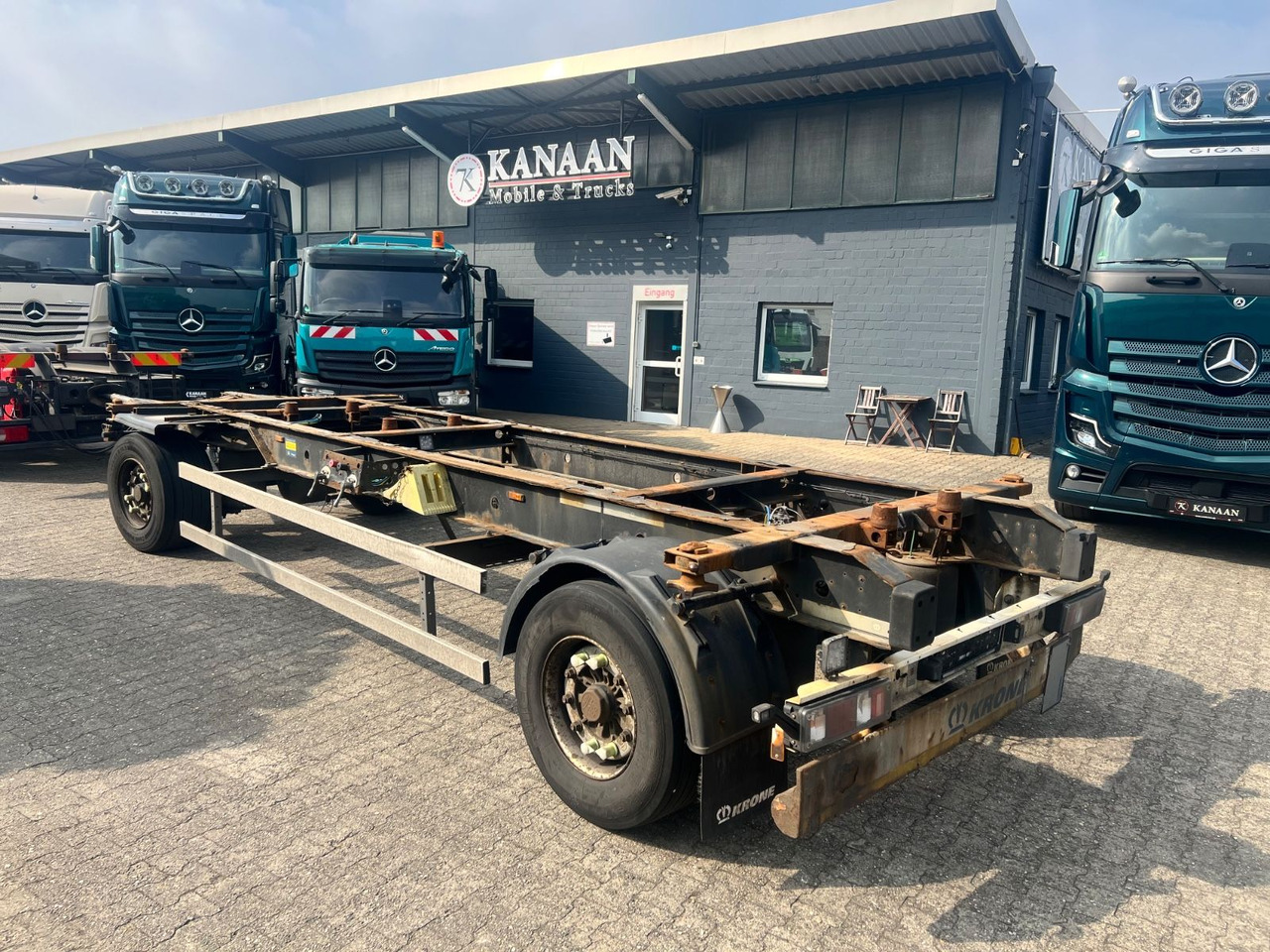 Krone AZ Lafette BDF-DB07L 445/45/19,5 TÜV Jan/26 - 컨테이너 운반 장치/ 스와프 보디 트레일러 : 사진 1 Krone AZ Lafette BDF-DB07L 445/45/19,5 TÜV Jan/26 - 컨테이너 운반 장치/ 스와프 보디 트레일러 : 사진 1