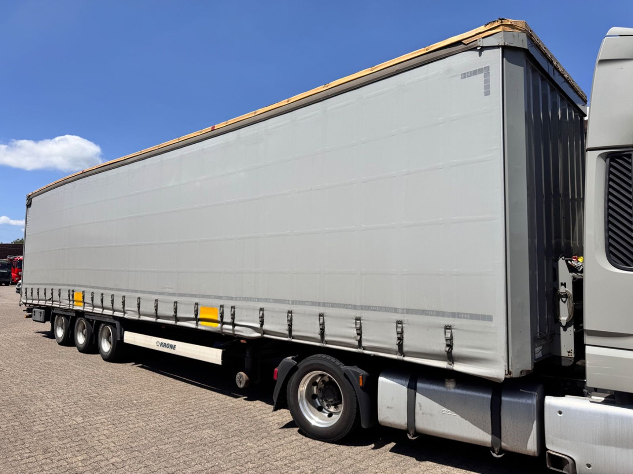 Krone SD Curtainsider MEGA Jumbo XL Zert Getränke etc - 커튼사이더 세미 트레일러 : 사진 1 Krone SD Curtainsider MEGA Jumbo XL Zert Getränke etc - 커튼사이더 세미 트레일러 : 사진 1