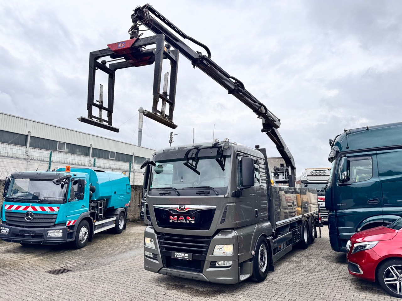 MAN 26.460 TGX Baustoffkran HMF 2110-L3 - 크레인 트럭 : 사진 4 MAN 26.460 TGX Baustoffkran HMF 2110-L3 - 크레인 트럭 : 사진 4