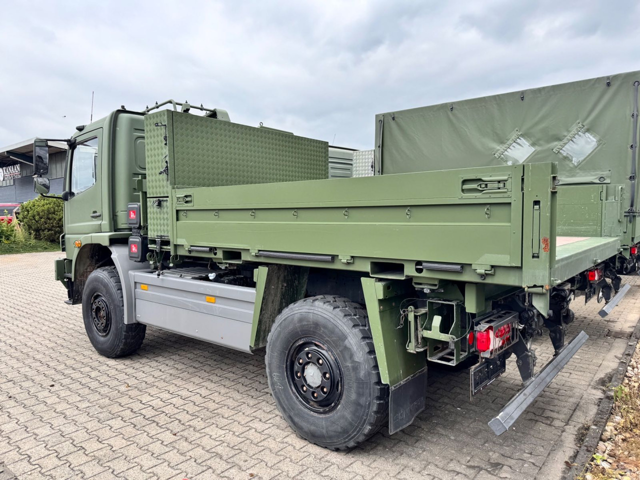 Mercedes-Benz 1018 Atego 4x4 Allrad Miltär Camper - 플랫베드 밴 : 사진 3 Mercedes-Benz 1018 Atego 4x4 Allrad Miltär Camper - 플랫베드 밴 : 사진 3