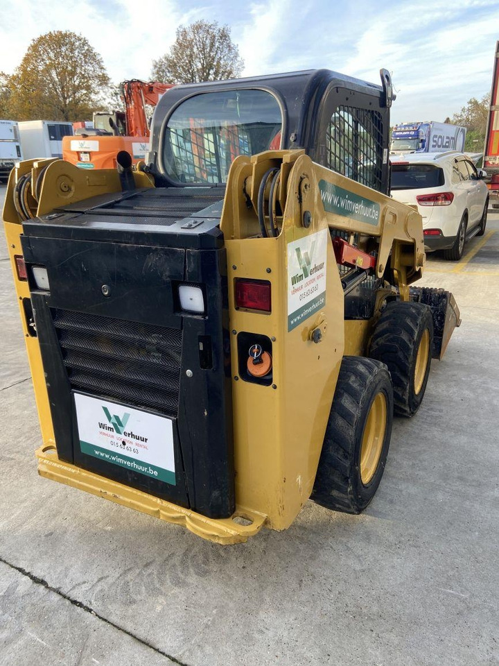 CAT 226 D3 (5867) - 스키드 스티어 로더 : 사진 3 CAT 226 D3 (5867) - 스키드 스티어 로더 : 사진 3