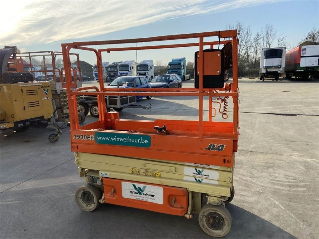 JLG 1930ES (4520) - 시저 리프트 : 사진 5 JLG 1930ES (4520) - 시저 리프트 : 사진 5
