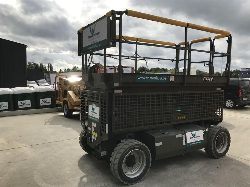 JLG M3369 (4331) - 시저 리프트 : 사진 4 JLG M3369 (4331) - 시저 리프트 : 사진 4