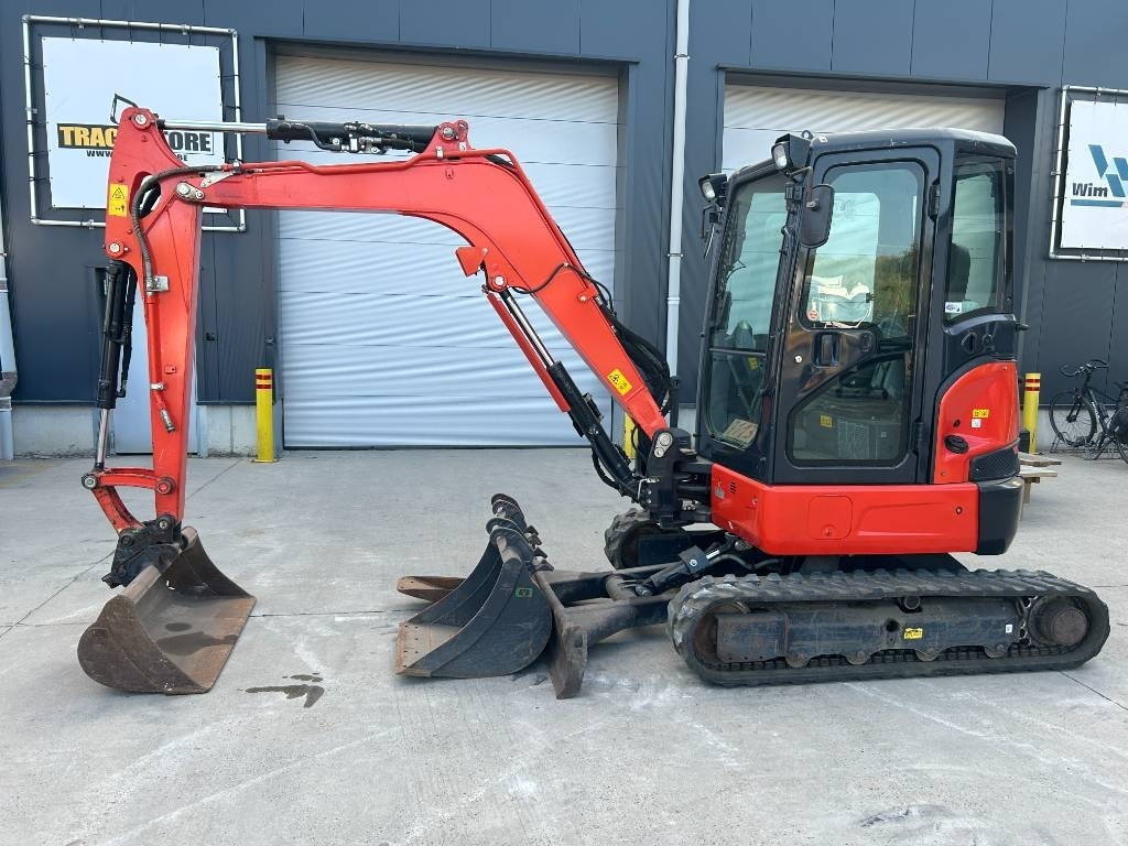 Kubota U 36-4 - 미니 굴삭기 : 사진 1 Kubota U 36-4 - 미니 굴삭기 : 사진 1