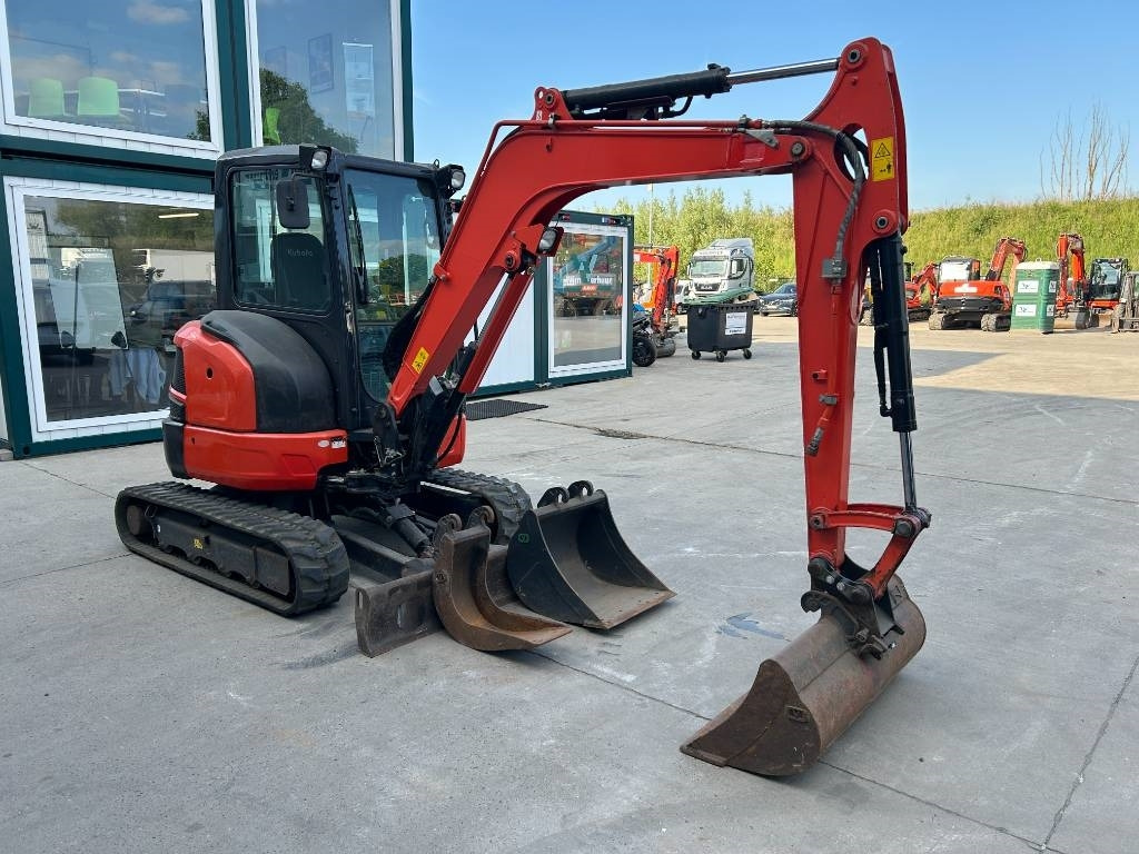 Kubota U 36-4 - 미니 굴삭기 : 사진 3 Kubota U 36-4 - 미니 굴삭기 : 사진 3
