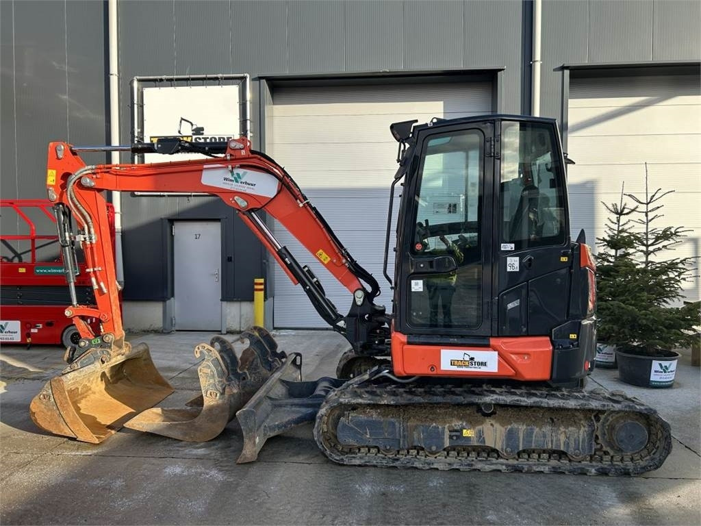 Kubota U50-5 (8596) - 미니 굴삭기 : 사진 1 Kubota U50-5 (8596) - 미니 굴삭기 : 사진 1