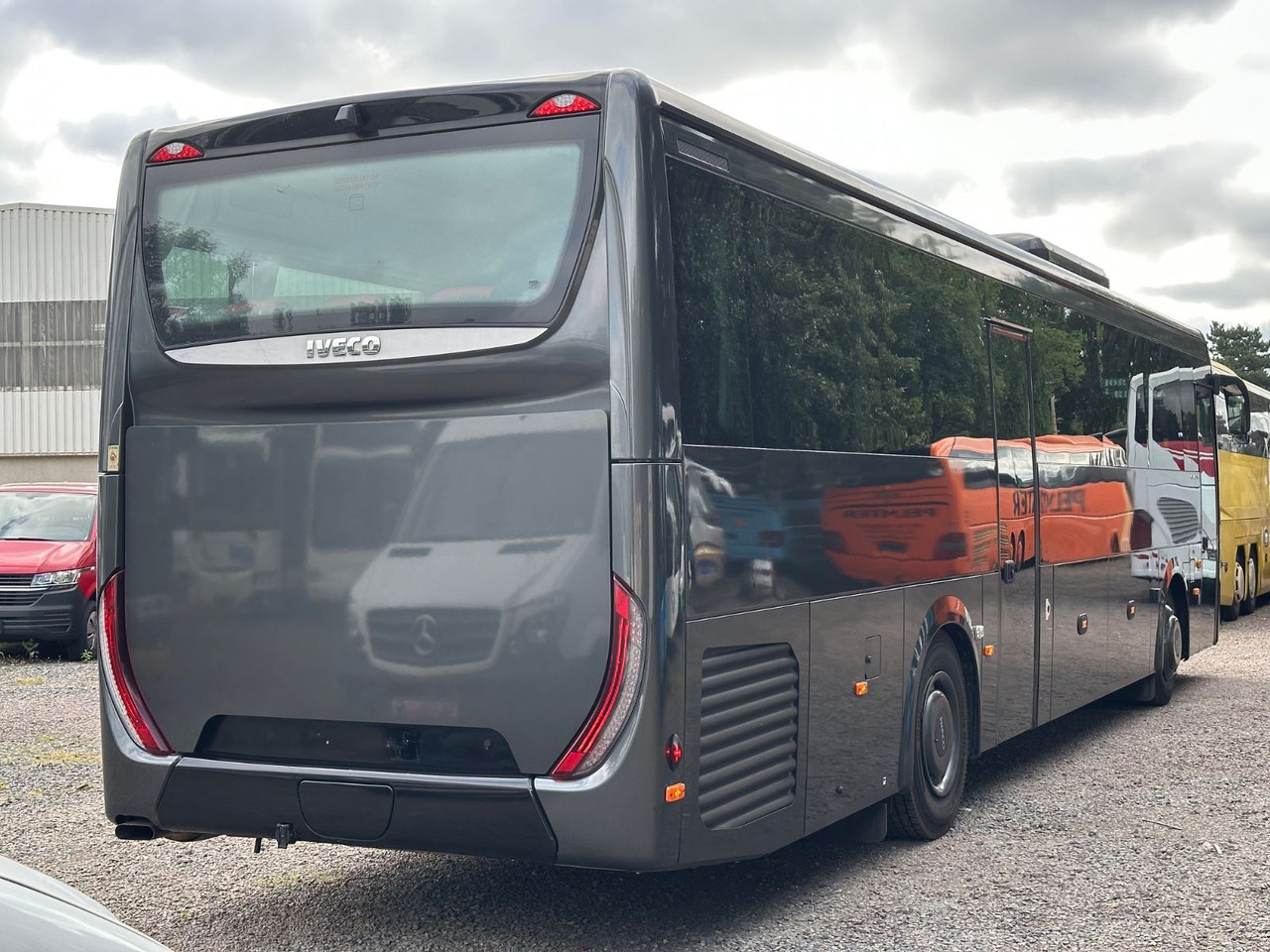 Iveco EVADYS H (55 Sitze*Schalt*176 tKm) - 소형 버스, 승합차 : 사진 2 Iveco EVADYS H (55 Sitze*Schalt*176 tKm) - 소형 버스, 승합차 : 사진 2