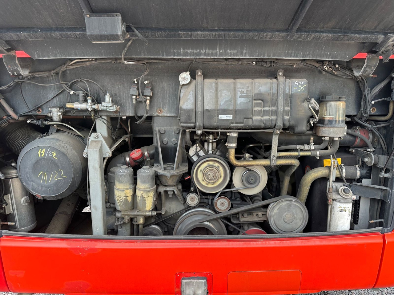 Mercedes-Benz O550 Integro (56 Sitze*Klima*Schalt) - 교외 버스 : 사진 4 Mercedes-Benz O550 Integro (56 Sitze*Klima*Schalt) - 교외 버스 : 사진 4